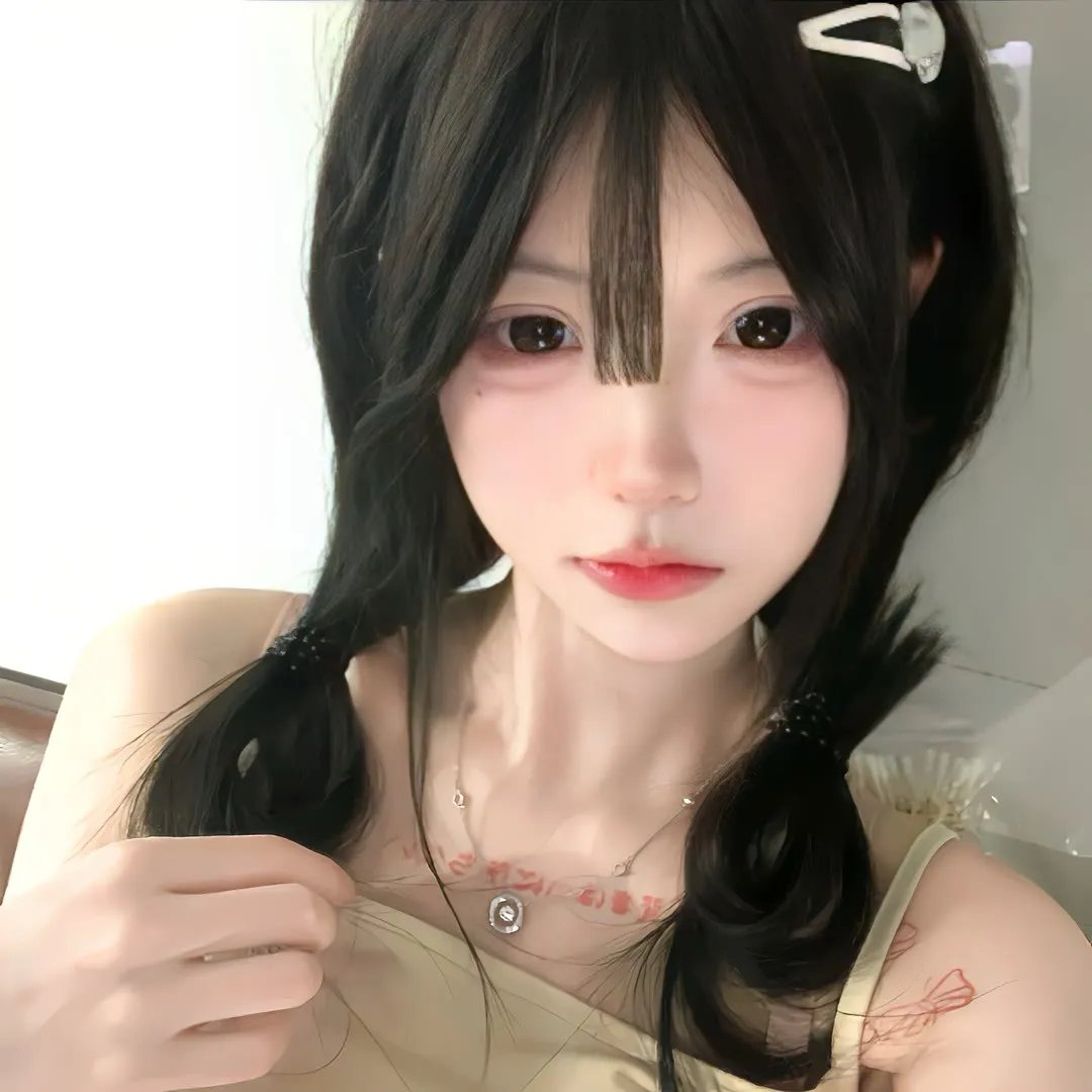 裸体的孩子